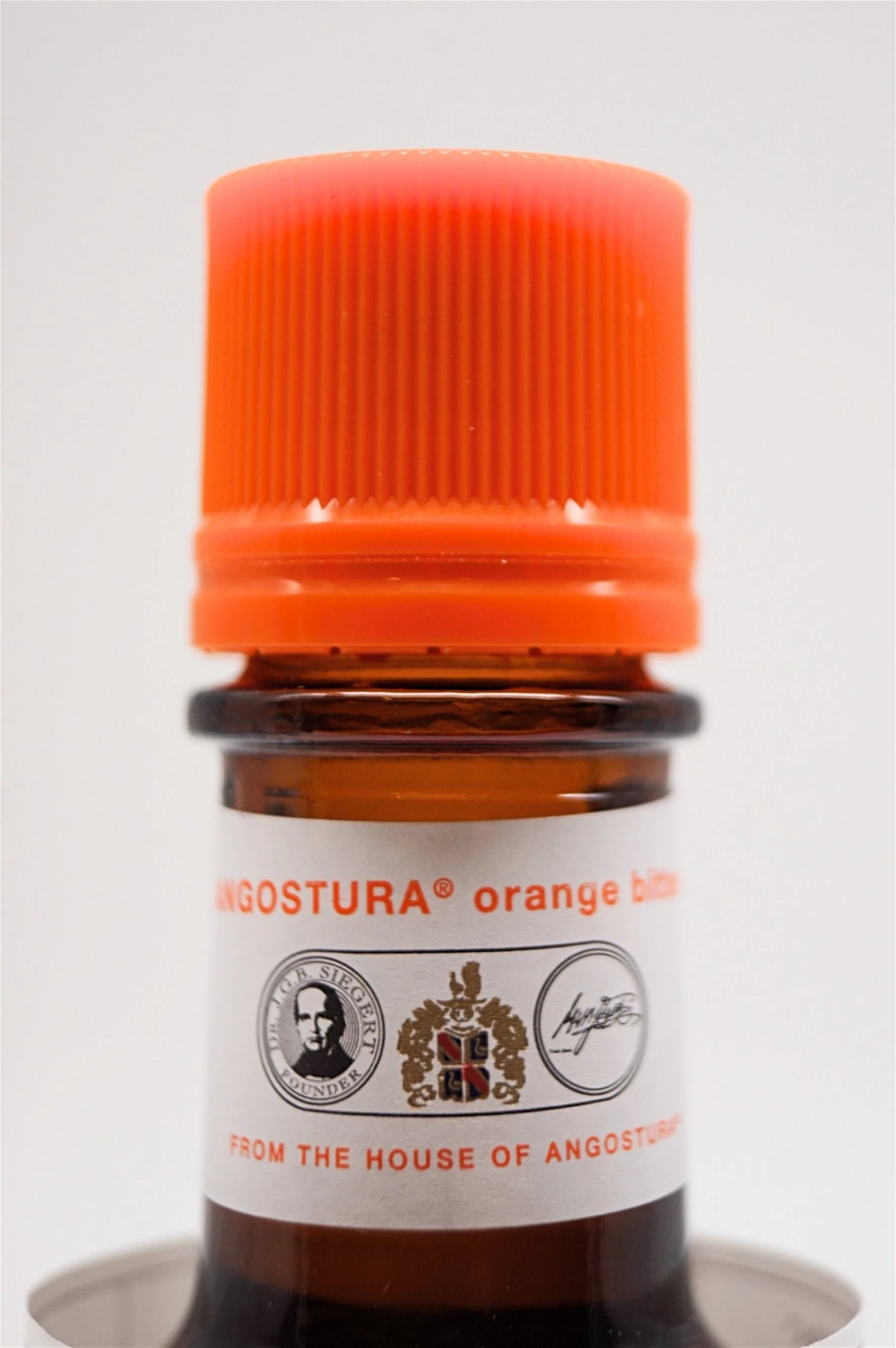 Angostura - Orange Bitter 8 Angostura - Orange Bitter - Image 6