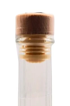 Fränkische Edelbrennerei Erlwein - Zwetschgen-Brandy-Likör 9 Fränkische Edelbrennerei Erlwein - Zwetschgen-Brandy-Likör -Der-Schnapsstodl ErlweinVerschlussKlein