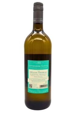Weinhaus Flick - MÜLLER THRUGAU Halbtrocken Literweise Glück 11 Weinhaus Flick - MÜLLER THRUGAU Halbtrocken Literweise Glück -Der-Schnapsstodl FlickMllerThurgau1