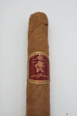 Leon Jimenes - Petites 9 Leon Jimenes - Petites -Der-Schnapsstodl LJPetitesE