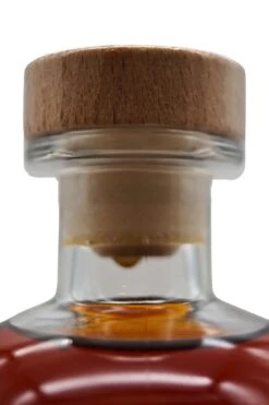 Shadows - Haselnuss Likör 9 Shadows - Haselnuss Likör -Der-Schnapsstodl ShadowsHaselnussLikr3