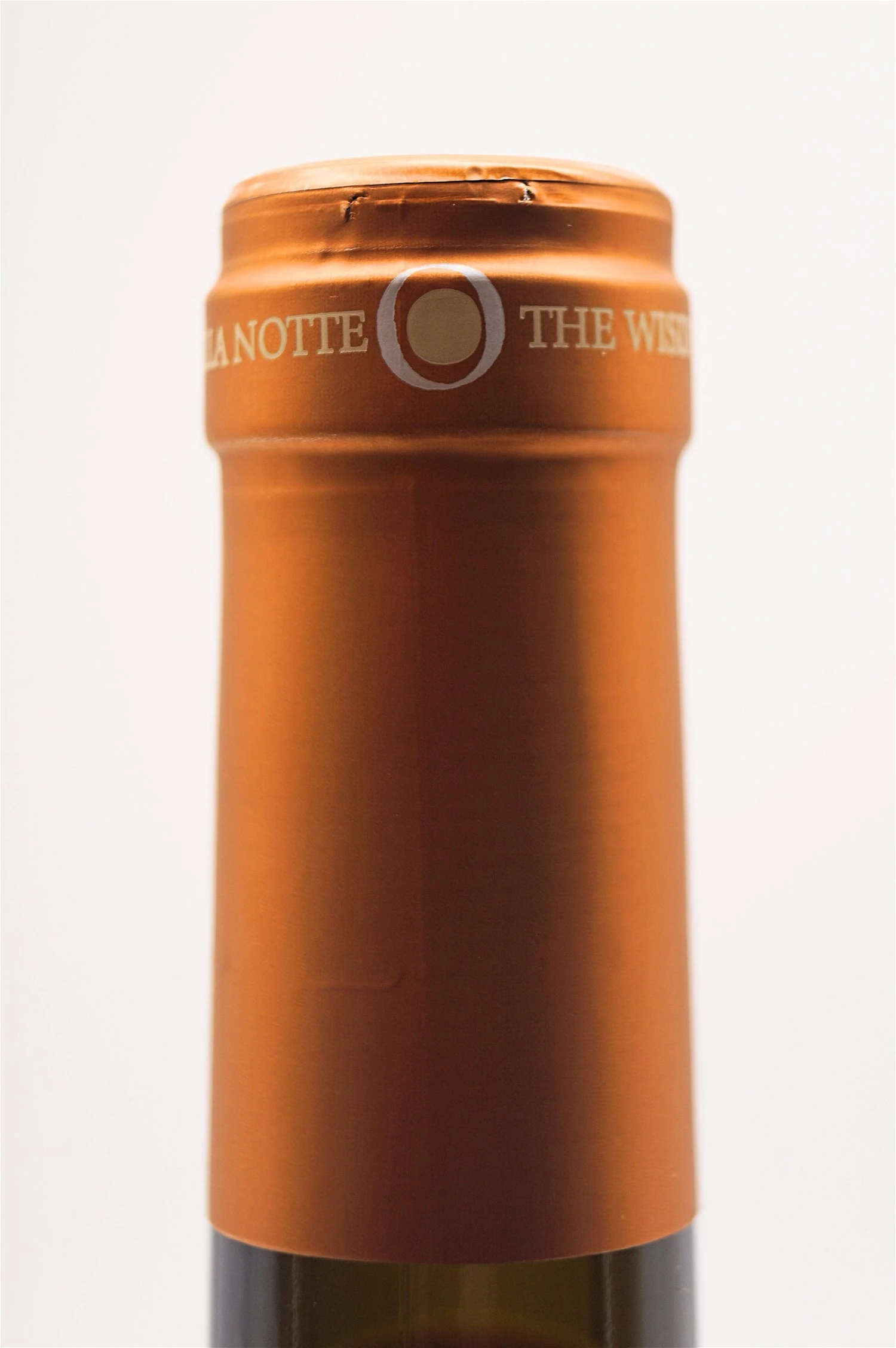 Asio Otus - VINO VARIETALE Rot 7 Asio Otus - VINO VARIETALE Rot - Image 5