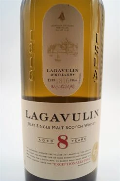 Lagavulin - Lagavulin 8 Jahre Islay Single Malt Scotch Whisky Mit 2 Gläsern 15 Lagavulin - Lagavulin 8 Jahre Islay Single Malt Scotch Whisky Mit 2 Gläsern -Der-Schnapsstodl dsc01551