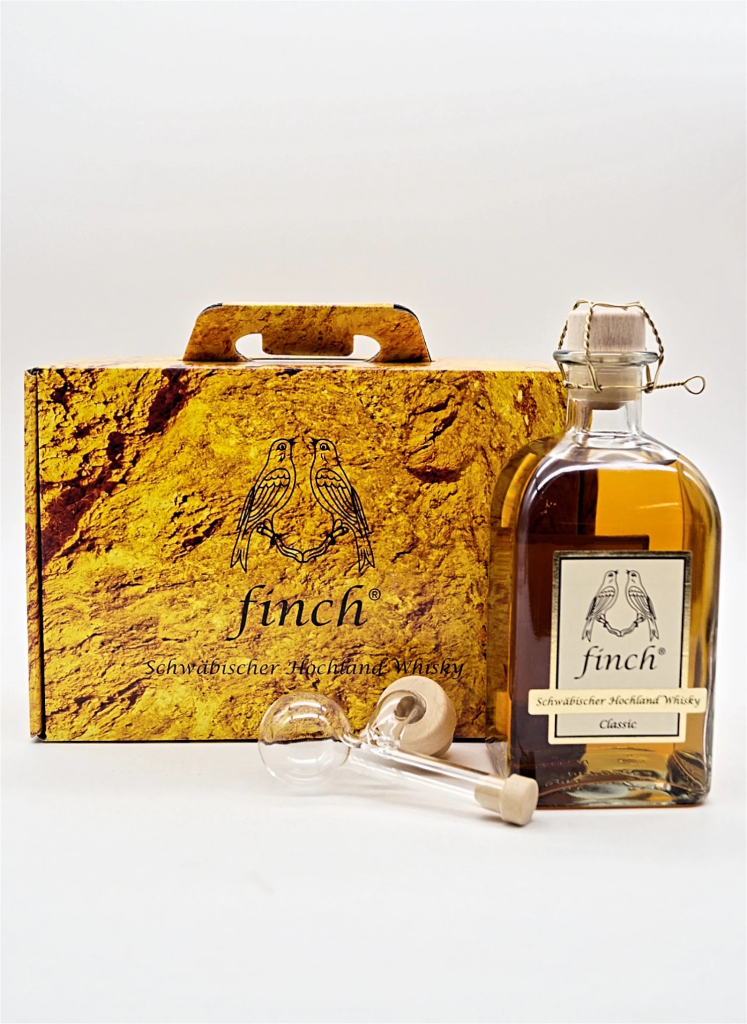 Finch - Classic Schwäbischer Hochland Whisky + Premium Glasausgießer Im Set 3 Finch - Classic Schwäbischer Hochland Whisky + Premium Glasausgießer Im Set