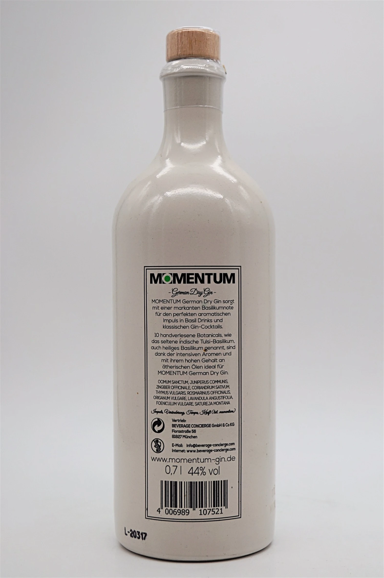 Momentum - German Dry Gin 4 Momentum - German Dry Gin - Image 2