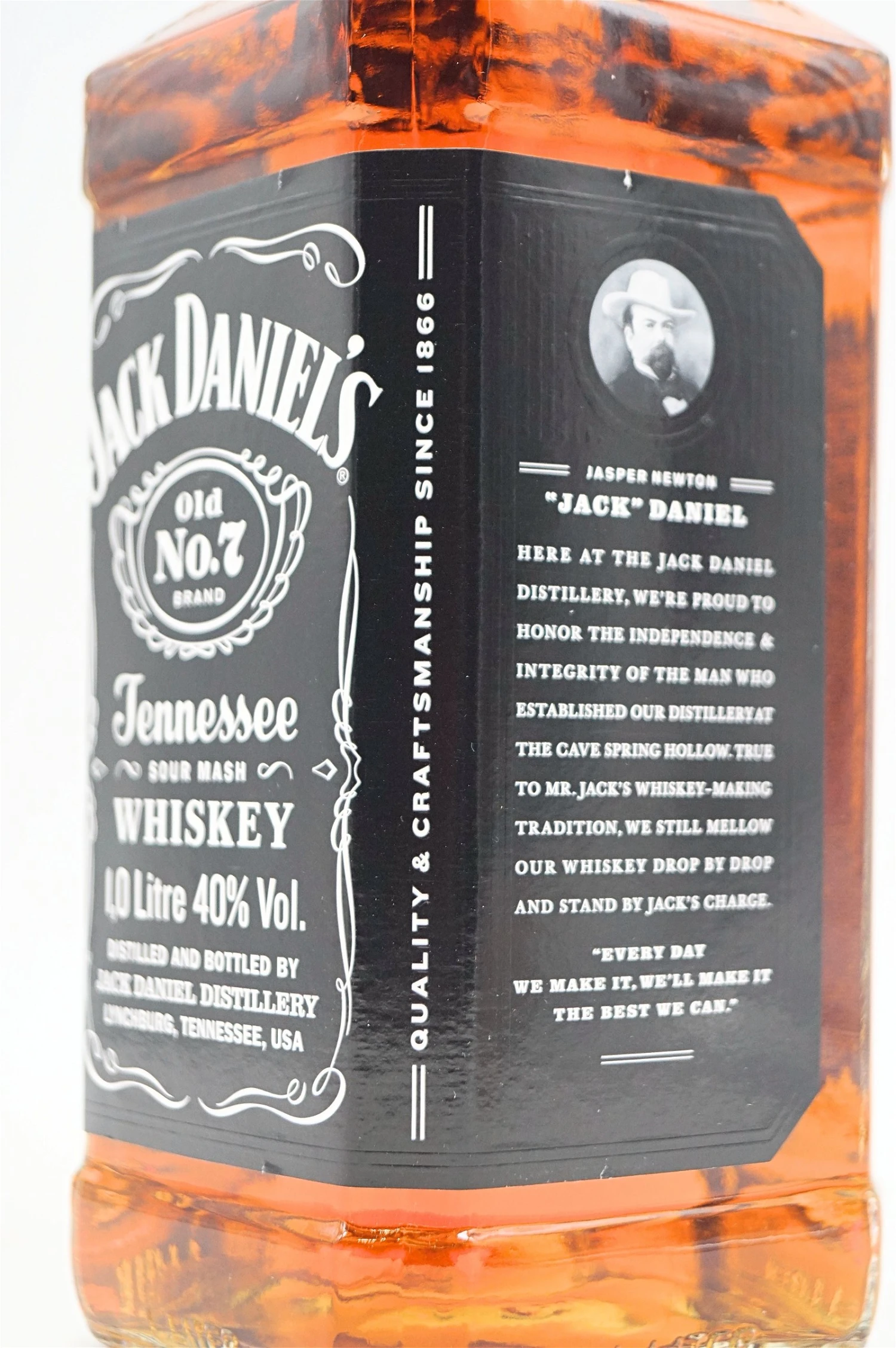 Jack Daniels - Old No 7 Tennessee Whiskey 1L 6 Jack Daniels - Old No 7 Tennessee Whiskey 1L - Image 4