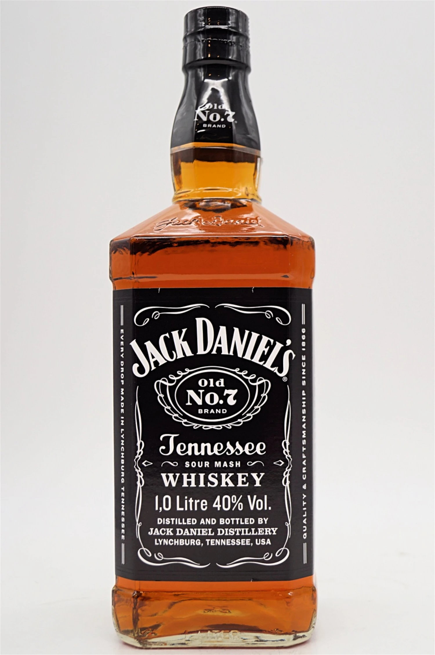 Jack Daniels - Old No 7 Tennessee Whiskey 1L 3 Jack Daniels - Old No 7 Tennessee Whiskey 1L