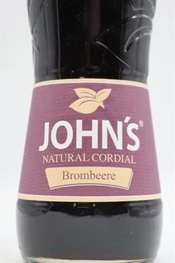 Johns - Brombeere Sirup 9 Johns - Brombeere Sirup -Der-Schnapsstodl dsc09805