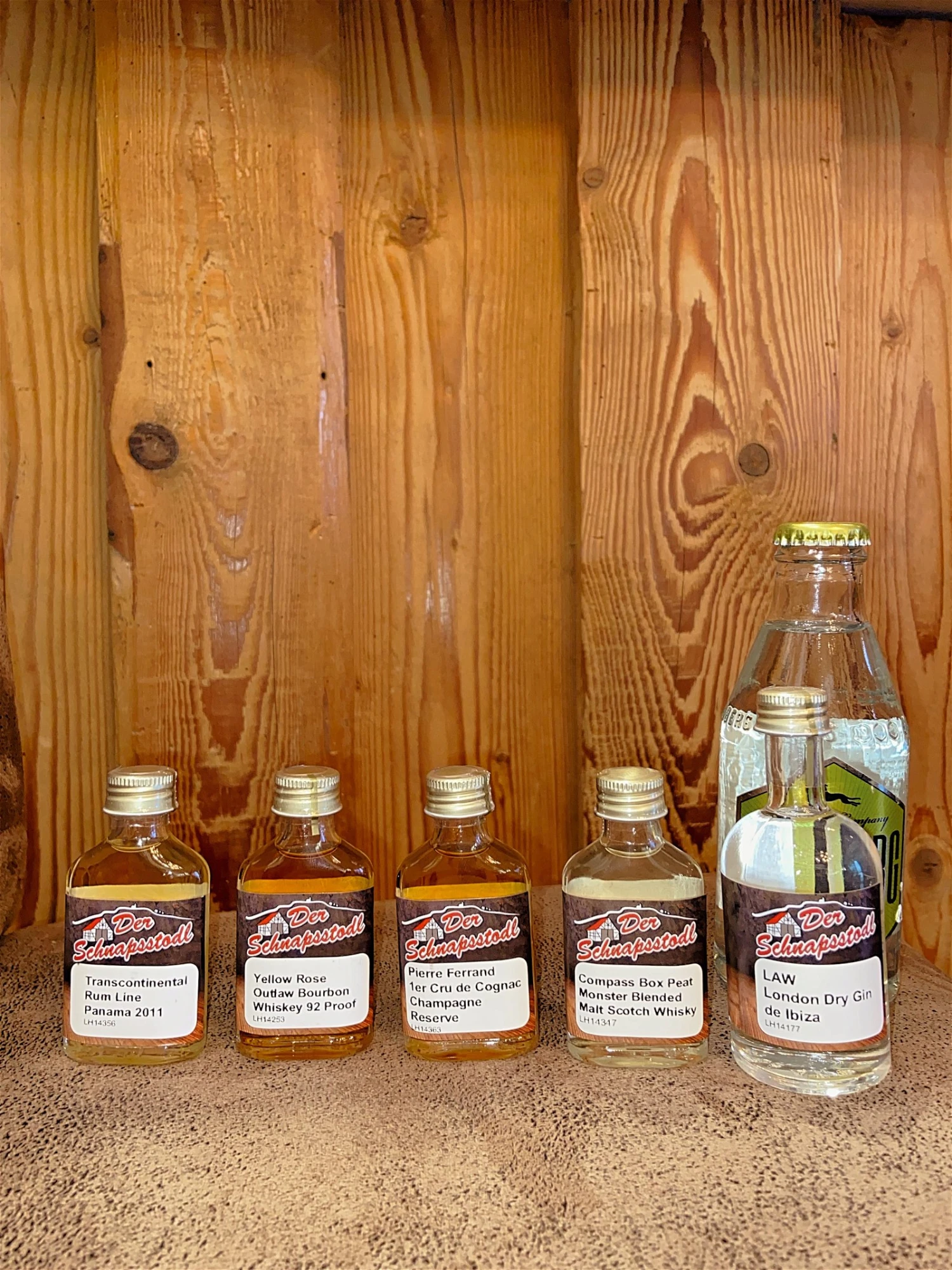 Der Schnapsstodl - Schnapsstodl Friends Weihnachtsfeierpaket 3 Der Schnapsstodl - Schnapsstodl Friends Weihnachtsfeierpaket